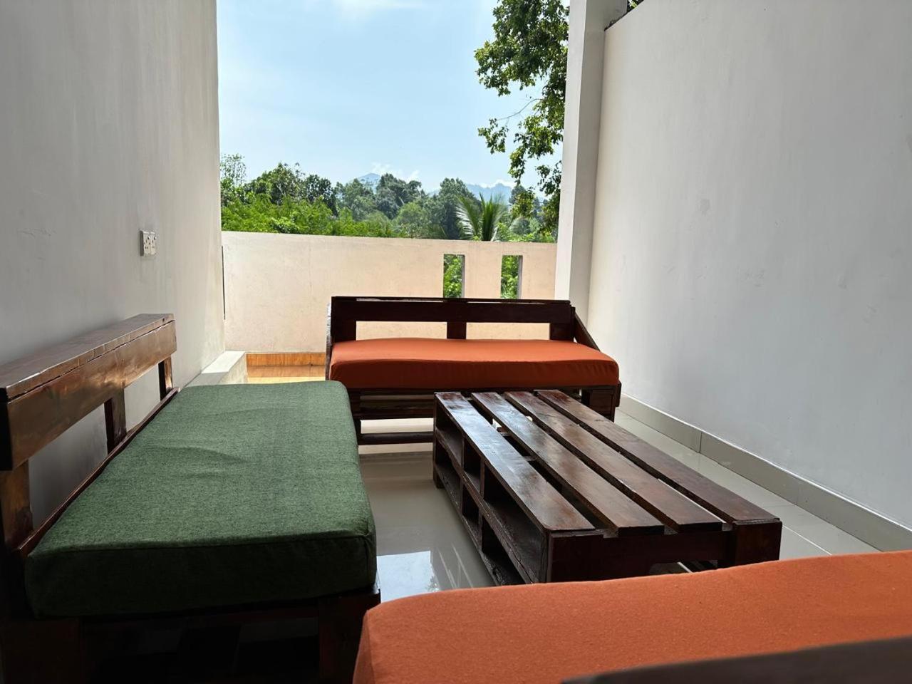 La Riya Ella - 05 Minutes To Ella Town Bed & Breakfast ภายนอก รูปภาพ