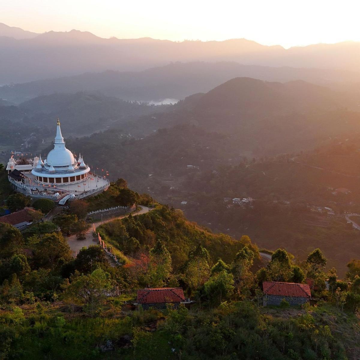 La Riya Ella - 05 Minutes To Ella Town Bed & Breakfast ภายนอก รูปภาพ