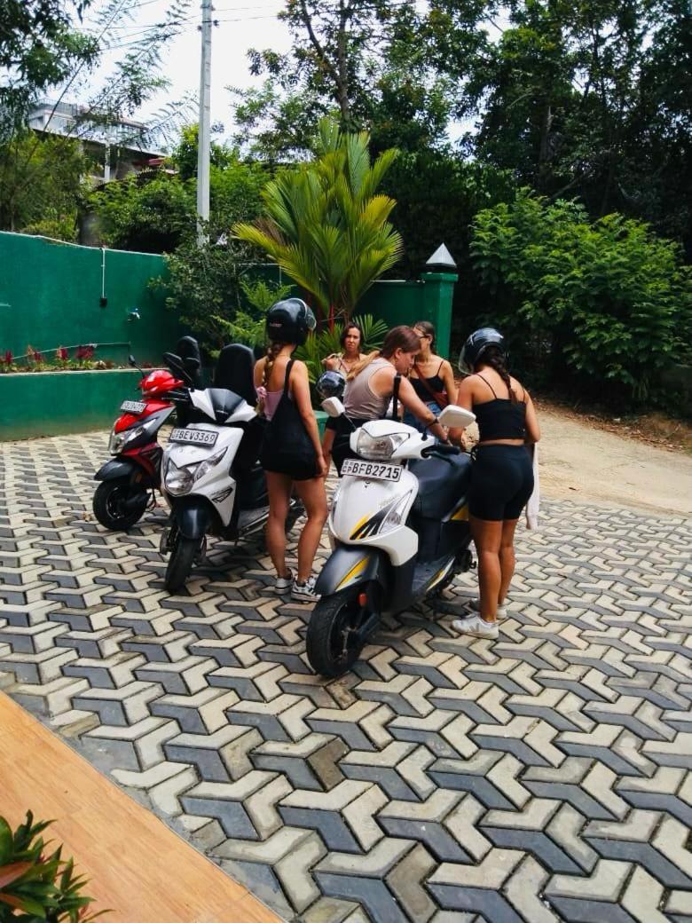La Riya Ella - 05 Minutes To Ella Town Bed & Breakfast ภายนอก รูปภาพ